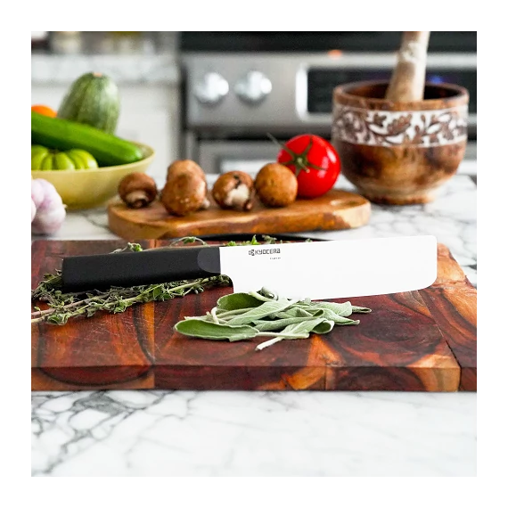 Zöldségszeletelő kerámiakés "Nakiri"